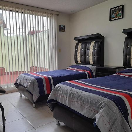 Departamento Completo Familias O Grupos Leilighet Toluca Eksteriør bilde
